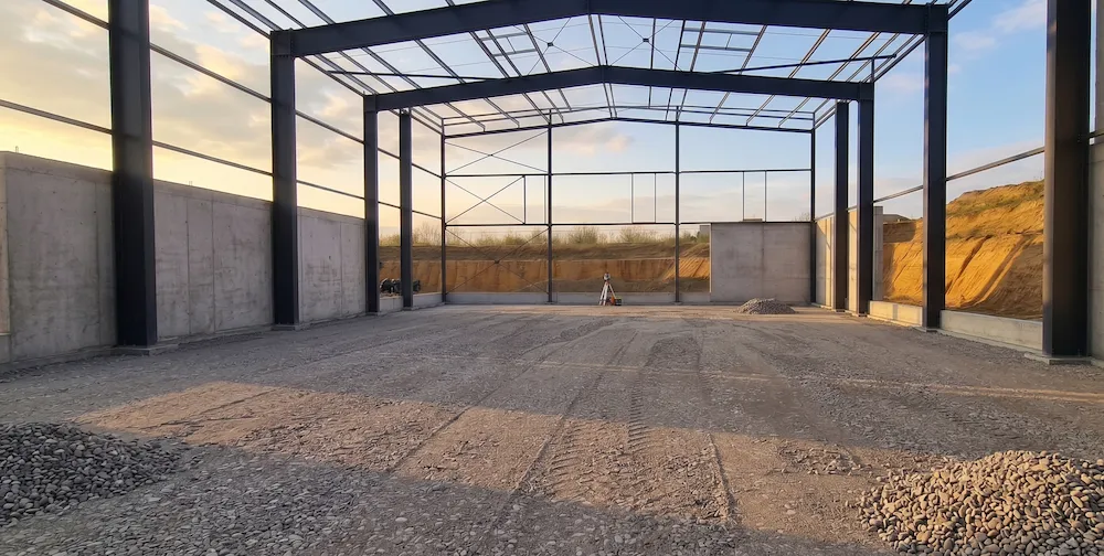 Charpente métallique pour bâtiment industriel